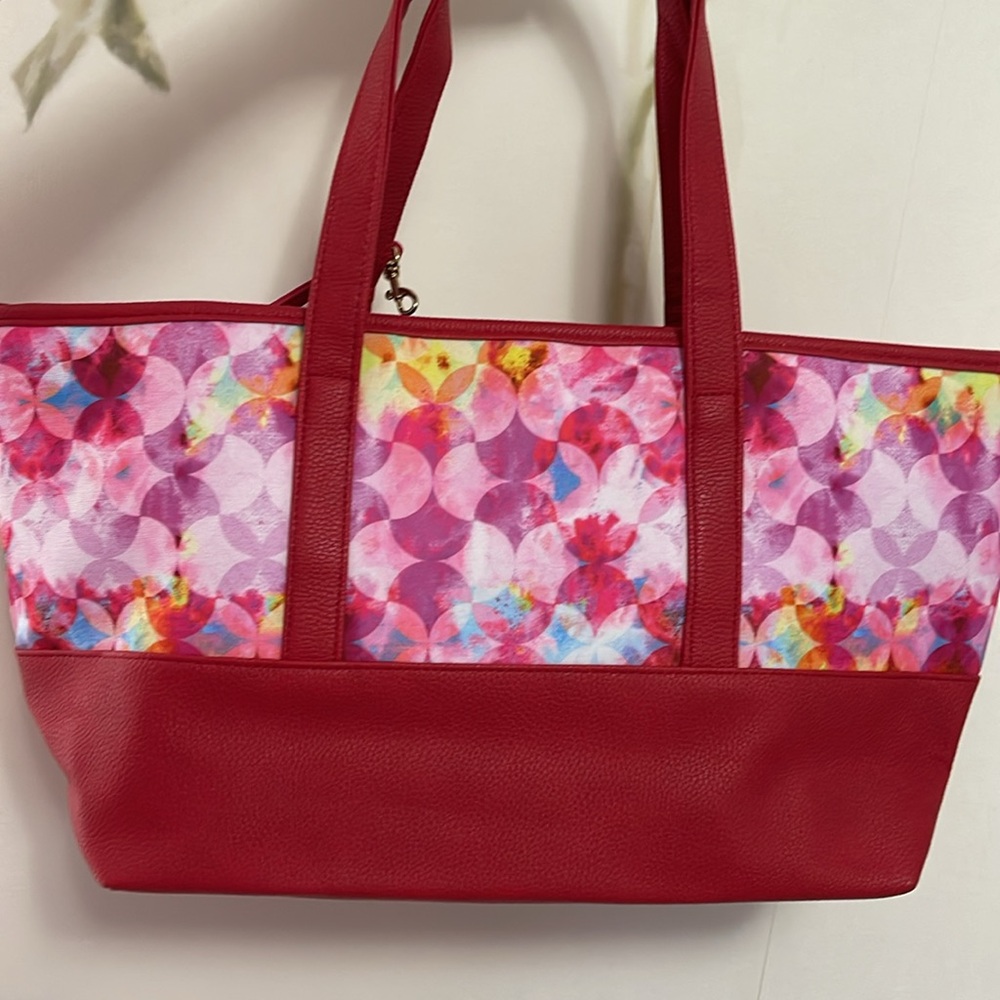 Birdie Balou Chic Red and Pink Tote Bag with Patterned Design - Picture 5 of 6